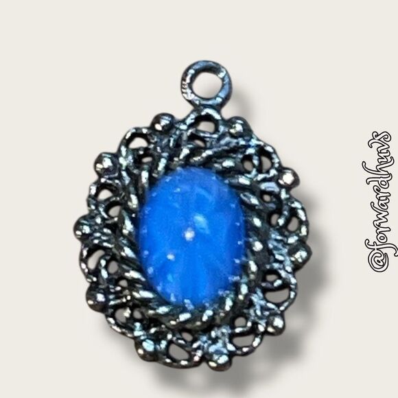 Silver-Tone Pendant with Blue Cabochon Sapphire Glass Center - Picture 3 of 10